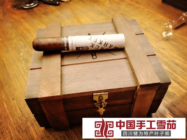 蒙特克里斯托(MONTECRISTO)丘吉尔ANEJADOS（25）雪茄